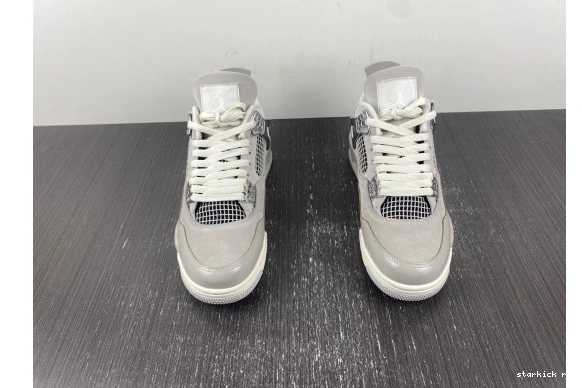 4 Frozen Moments Retro  AQ9129-001 AQ9129-001  Jordan 1208